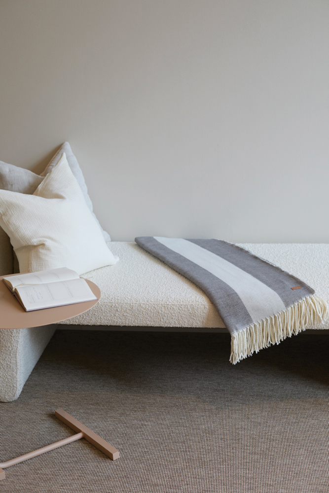 VINGA Tella Aware™ polylana® blanket