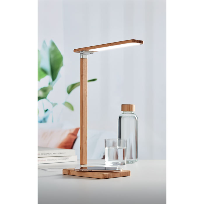 NEAT LIGHT - Desktop light and charger 15W