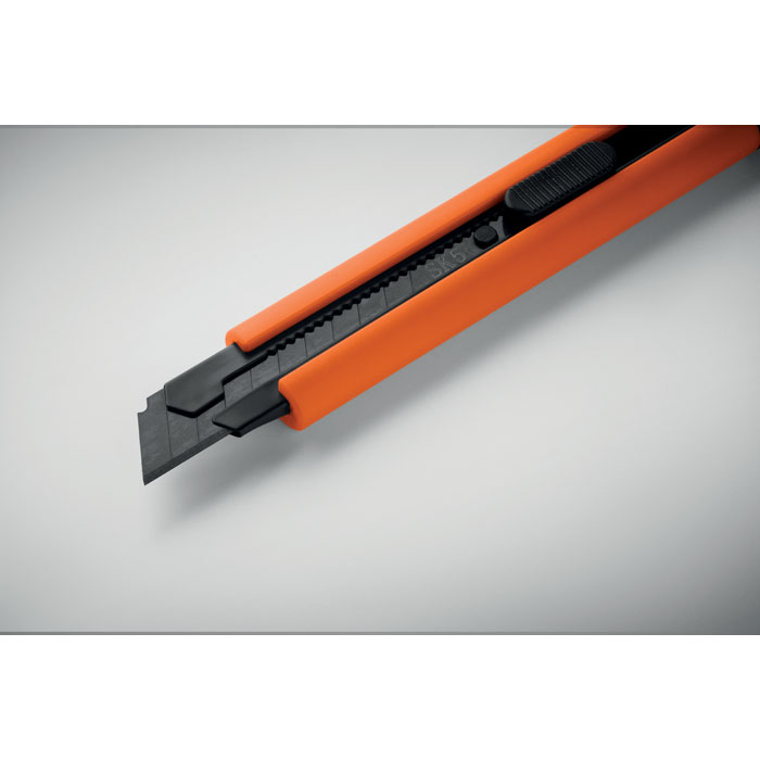 BLADE + - Large retractable knife