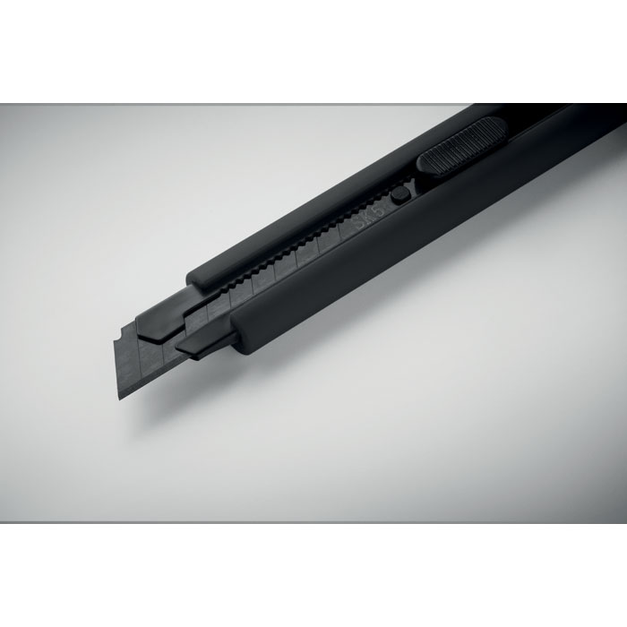 BLADE + - Large retractable knife