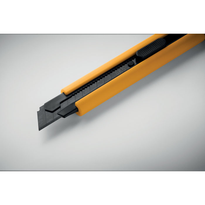 BLADE + - Large retractable knife